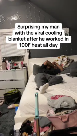 I really love this cooling blanket, it helps us in the summer hear with no AC #coolingblanket #coolingsheets #fyp #heathacks #heatwave #homedecor #homefinds #homeproducts #iceblanket #influenced #summerfinds #summerhacks #tiktokfinds #tiktokmademebuyit 