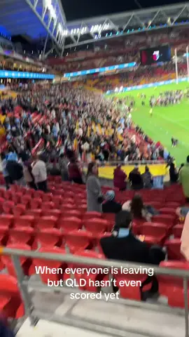 shitty blues supporter camera angles #imissmunster #bringbackthebif 