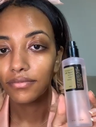 snail essence routine with @thatgirlinkorea 🐌😉✅ #cosrx #snailmucin #snailessence #cosrxusa #tiktokmademebuyit