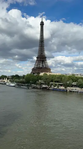 The best view from Eiffel tower 🇫🇷♥️ #eiffeltower #toureiffel #paris #parisfrance #parisjetaime #paris2024 #travelparis #visitparis 