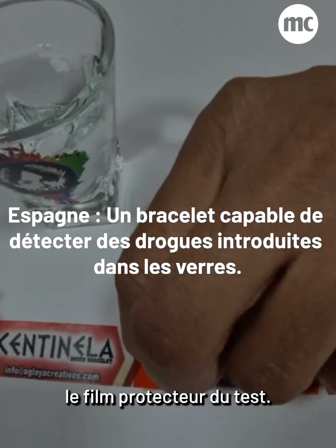 En Espagne, lors des fêtes de Pampelune, plus 9000 bracelets antidrogues "Centinela", ont été vendus.⁣ ⁣ C’est une entreprise de la ville, dont le gérant a lui-même été drogué à son insu, en partenariat avec un laboratoire britannique qui a élaboré le système. #vdj