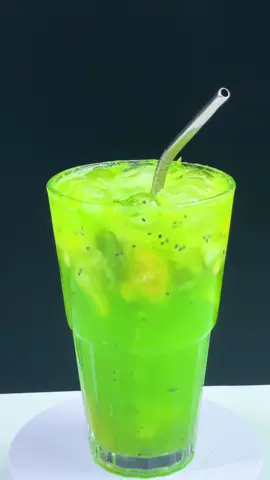 Super Tasty Kiwi Mojito #summmerdrinks #kiwi #mojito #foodasmr #asmrcooking 