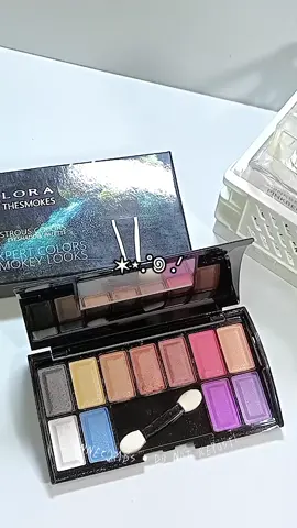 super pretty glitter & affordable too! 🖤 #eyeshadow #eyeshadowpalette #beauty #makeup #dailymakeup @imploracosmetics 