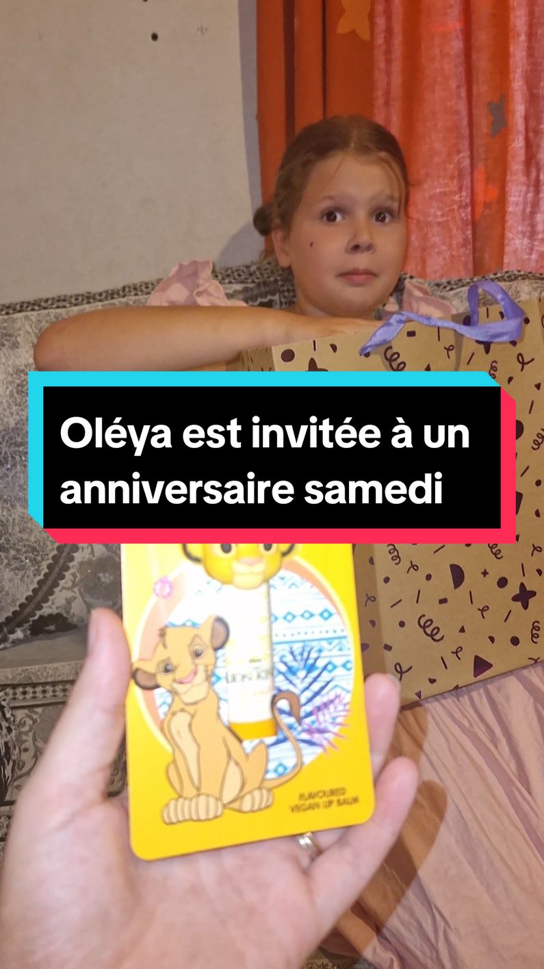 Oleya est invitée à un anniversaire samedi !! Du coup bouquet sommes partit chez @actionfrance ❤️🌸 #action #anniversaire #cadeaux #invitation #enfant #pourtoi #abonnezvous  #achatanniversaire 