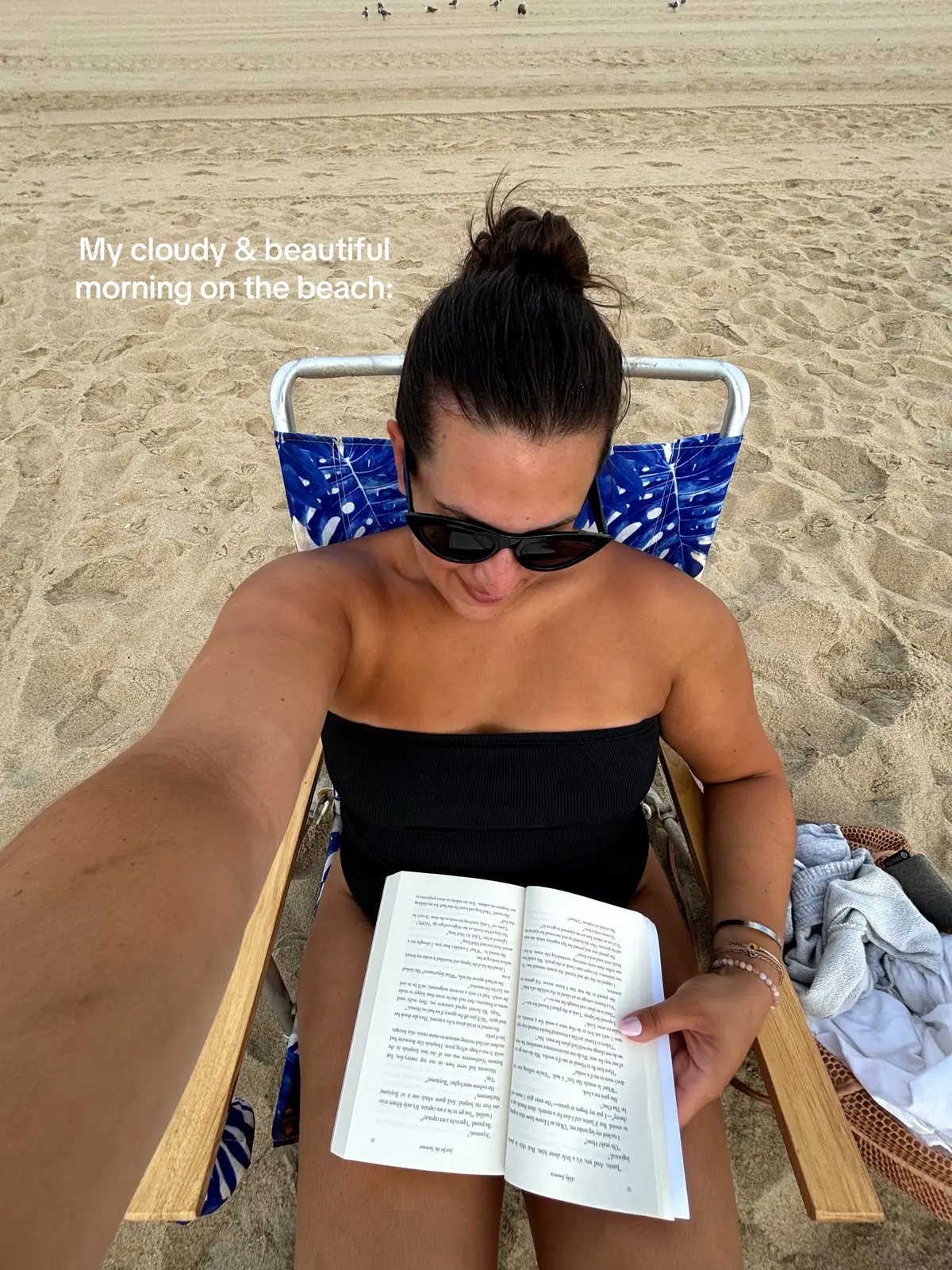 *living* for this morning #beach #beachreads #morninginmylife #morningatthebeach #beachday #Summer #abbyjimenez #justforthesummer #coffeetiktok #morningcoffee 