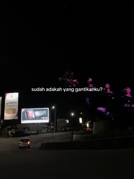 sudah adakah yang gantikanku? #liriklagu #lyrics #fyp 
