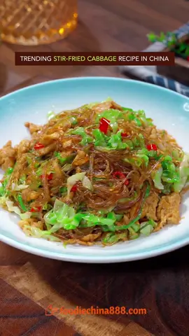 Trending stir-fried cabbage recipe in China. Do you want to try? #Recipe #cooking #chinesefood #cabbage #vegetables 