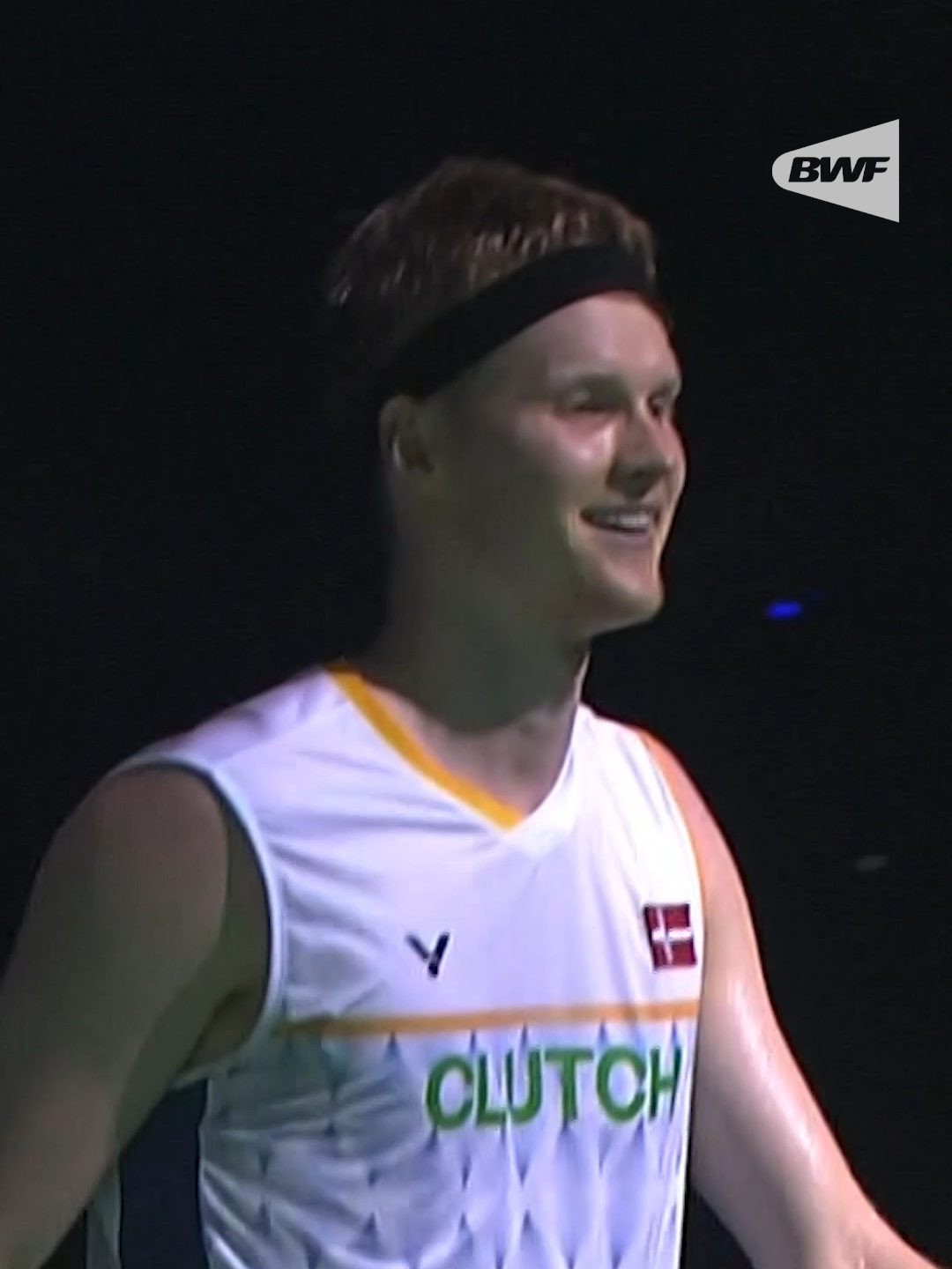 Antonsen's improvisation is next level 🤩 #bwf #badminton #badmintondenmark #andersantonsen