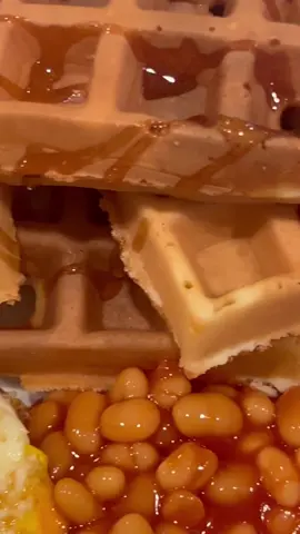 Waffles with eggs and baked beans 