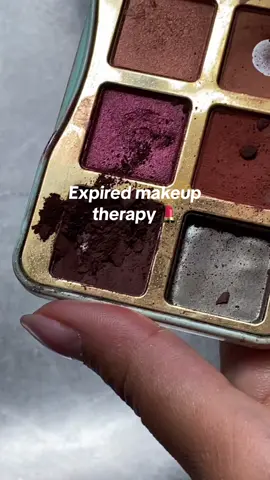 #makeuptherapy #expiredmakeup 