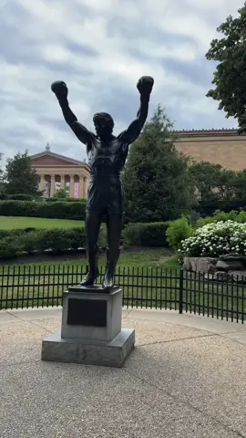 Philly work trip was definitely so much fun💖  📍Cleavers 10/10 108 S 18th St 📍The Rocky Statue & the Rocky Steps  📍 Chicha San Chen 10/10 932 Race St #philly #philadelphia #thingstodoinphilly #worktrip #travelonabudget #hostelstay #brandambassador #travelcontentcreator #travelcontent 