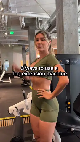 busy gym = improv!!! 3 ways Ive used the leg extension machine 💪🏽 have u tried these? ( fit @keepthatpump discount code “BEAAR10” )
