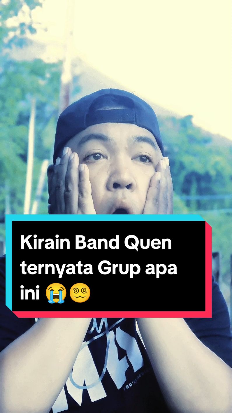 Udah semangat ikut nyanyi lihat penampilan mereka seperti Queen band padahal ya Allah.. tetangga gua 😭🥲 Jangan lupa cek Showcase di profil gua yah.. ada promo menarik disana sama diskon gede-gedean 🤘🤘🤘😃 #tetangga #rock #music #komedi 