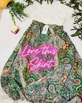 Yaayyy nabili din kita super nice mo talaga #skirt #lovito #fashion #fashiontiktok #followers #boho #affiliatemarketing #affiliate #skirtwithslit #fyp #foryoupage 