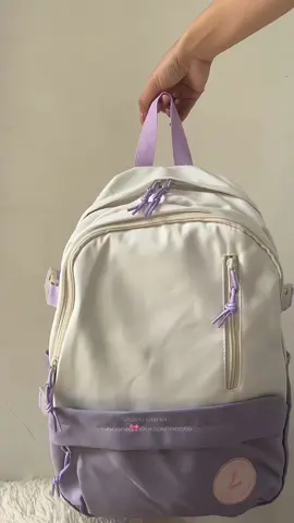 Perfect for school💕 #fashion #fashiontiktok #bag #bags #bagforwomen #backpack #bagforschool #schoolbag #mostviralvideo #blowthisup #blowup #foryou #foryoupage #fypシ 