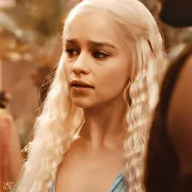 i swear she looked so damn good in this season. // scenes: gv_aep cc: Shadows (payhip) Text: mine (edited, payhip) #daenerystargaryen #daenerystargaryenedit #daenerysstormbornedit #gameofthrones #gameofthronesedit #niqpricvp #fypシ #foryou #plsdontflop 