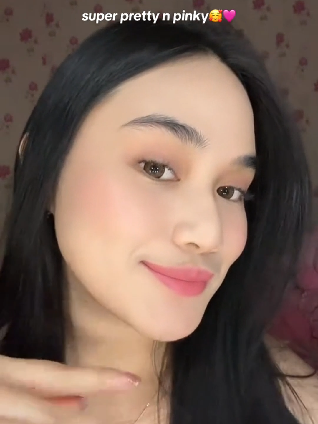 Tekstur yang sangat lembut, pancarkan warna percaya diri di bibirmu dengan lipstik O.TWO.O#otwoo #otwooid #beautytips #makeuptutorial#makeup #lipstick