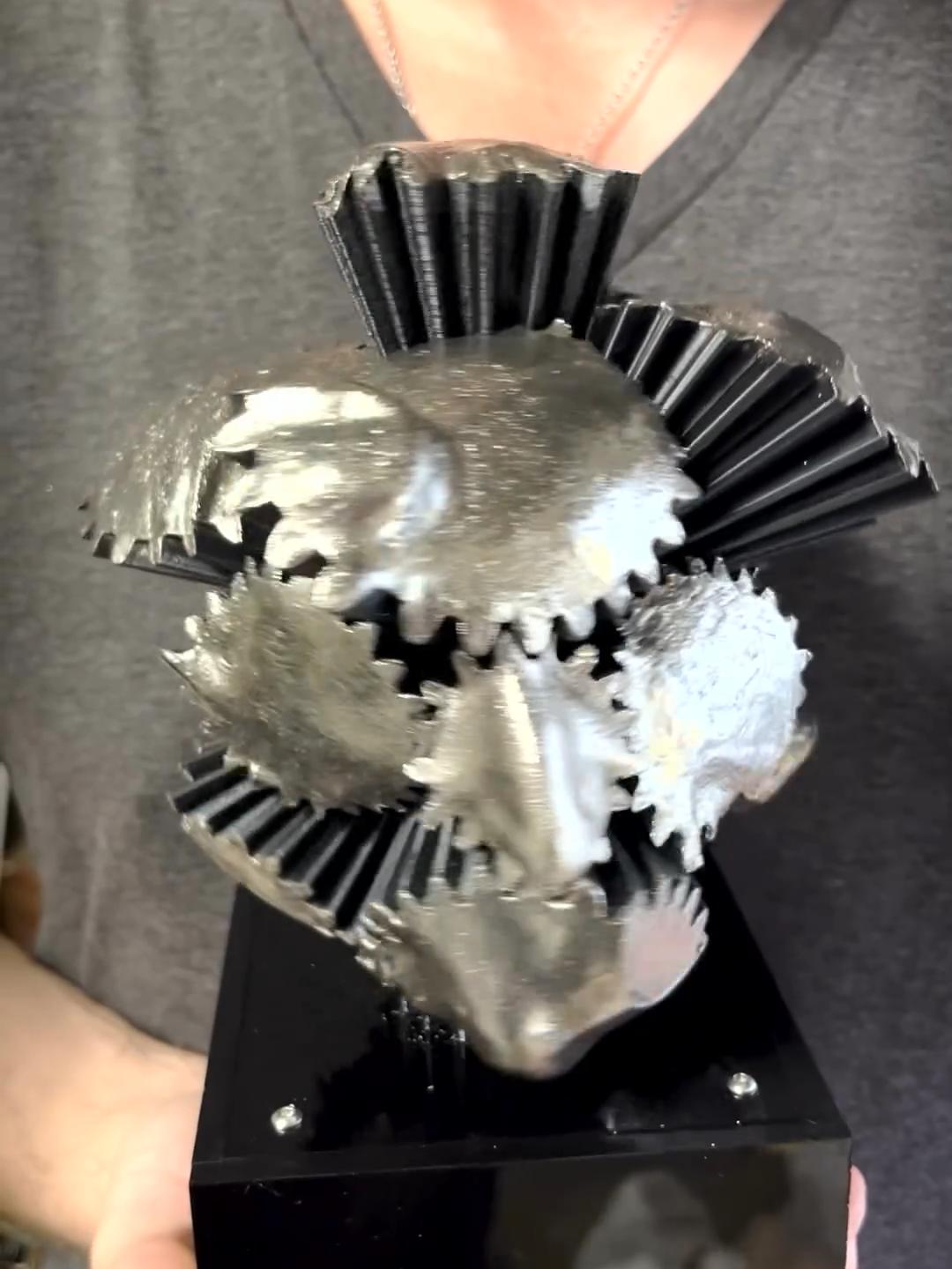 3D printed gear art! (IG🎥: @maxsteinerdesign) #Unreel #Extreme #3D #Art #Tech