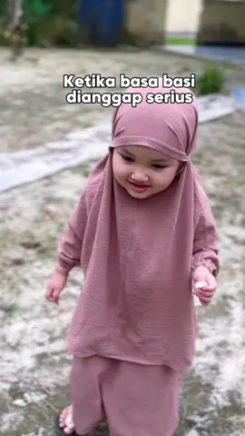 Allahuma baarik 🤍 bayi ternyata mengenal basa-basi 😩 endingnya sempet-sempetnya basa-basi lagi 😭🫵🏼   #Baby #funny #fyp #parenthood #youtube 