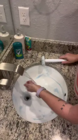 Every Friday I try my best to prep the house for the weekend so we can relax and enjoy our kids! #friday #weekend #rest #clean #CleanTok #cleaning #Vlog #sahm