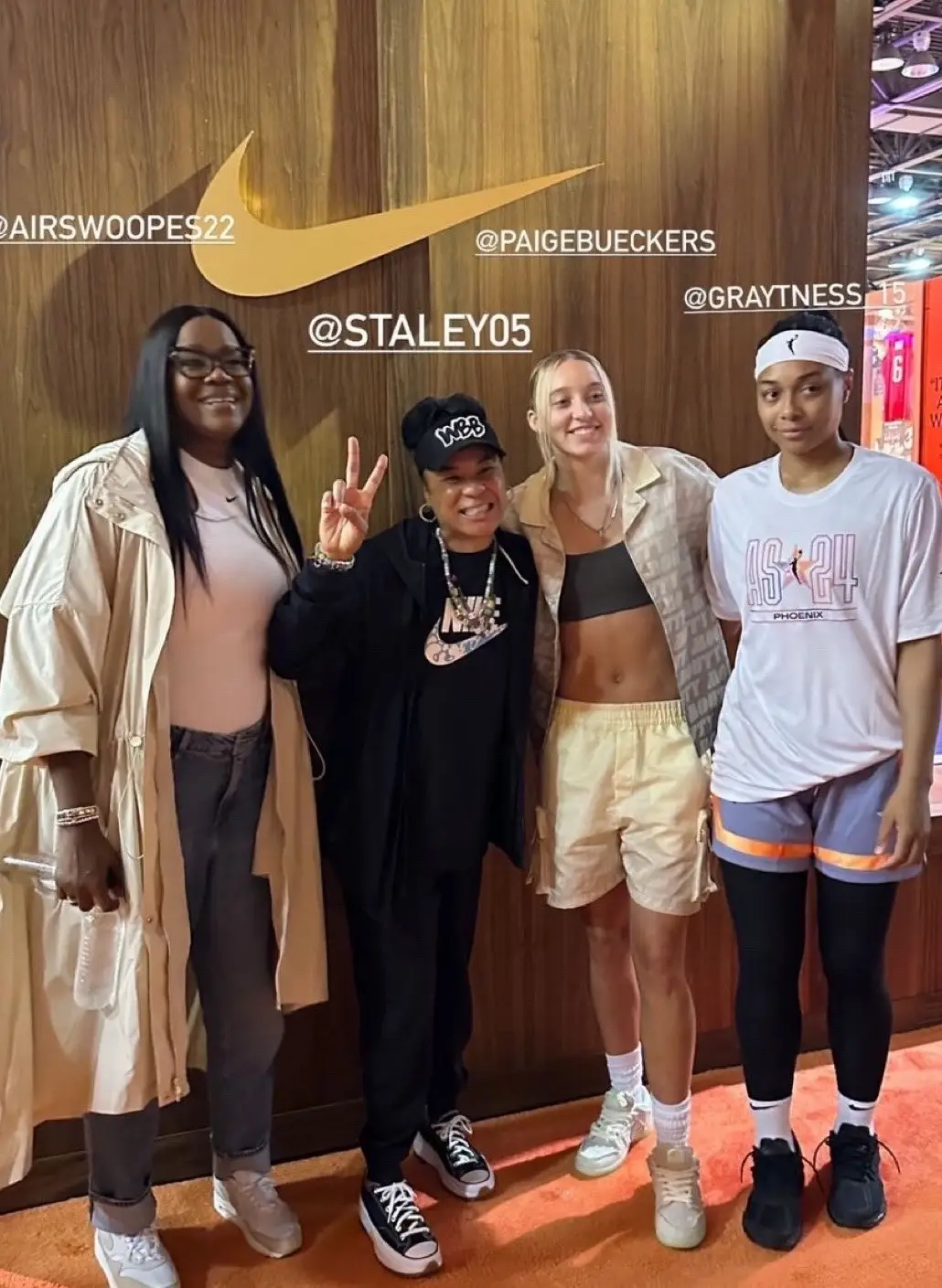 paige and dawn.. worlds collide!! #paigebueckers #uconnwbb #wnbaallstar 