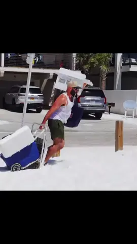 Bro Was Struggling 😂 (Pisanity) #prank #pranks 