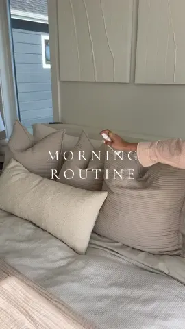 HAPPY FRI-YAY🕊️🤍☁️ have the best weekend!! #asmr #asmrsounds #satisfying #aesthetic #Home #morning #morningroutine #viral #dogmom 