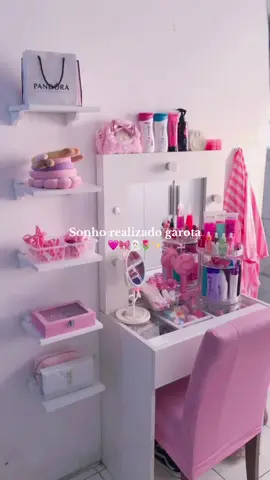 Sonho realizado 🩷 #penteadeira #aesthetic #vibes #girls #maquiagem #routine #sonho #casarosa 