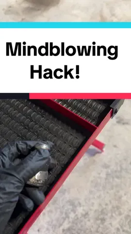 Mechanic Trick for stuck bolts! Every apprentice, auto technician or car guy needs to know this! #auto #autotechnician #apprentice #carguys #mechanics #carlover #tipsandtricks #hack 