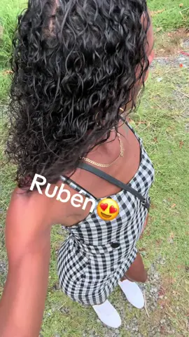 Rubén no te me pides esta noche que te voy a dar un masaje raquiti😍