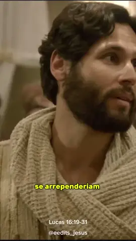 A parábola do rico e Lázaro 19 Ora, havia um homem rico, e vestia-se de púrpura e de linho finíssimo, e vivia todos os dias regalada e esplendidamente. 20 Havia também um certo mendigo, chamado Lázaro, que jazia cheio de chagas à porta daquele. 21 E desejava alimentar-se com as migalhas que caíam da mesa do rico; e os próprios cães vinham lamber-lhe as chagas. 22 E aconteceu que o mendigo morreu e foi levado pelos anjos para o seio de Abraão; e morreu também o rico e foi sepultado. 23 E, no Hades, ergueu os olhos, estando em tormentos, e viu ao longe Abraão e Lázaro, no seu seio. 24 E, clamando, disse: Abraão, meu pai, tem misericórdia de mim e manda a Lázaro que molhe na água a ponta do seu dedo e me refresque a língua, porque estou atormentado nesta chama. 25 Disse, porém, Abraão: Filho, lembra-te de que recebeste os teus bens em tua vida, e Lázaro, somente males; e, agora, este é consolado, e tu, atormentado. 26 E, além disso, está posto um grande abismo entre nós e vós, de sorte que os que quisessem passar daqui para vós não poderiam, nem tampouco os de lá, passar para cá. 27 E disse ele: Rogo-te, pois, ó pai, que o mandes à casa de meu pai, 28 pois tenho cinco irmãos, para que lhes dê testemunho, a fim de que não venham também para este lugar de tormento. 29 Disse-lhe Abraão: Eles têm Moisés e os Profetas; ouçam-nos. 30 E disse ele: Não, Abraão, meu pai; mas, se algum dos mortos fosse ter com eles, arrepender-se-iam. 31 Porém Abraão lhe disse: Se não ouvem a Moisés e aos Profetas, tampouco acreditarão, ainda que algum dos mortos ressuscite. #fy#ricoelazaro#jesus 