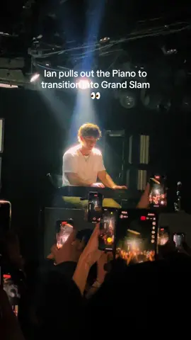 Ian rips Grand Slam at show in LA #ian 