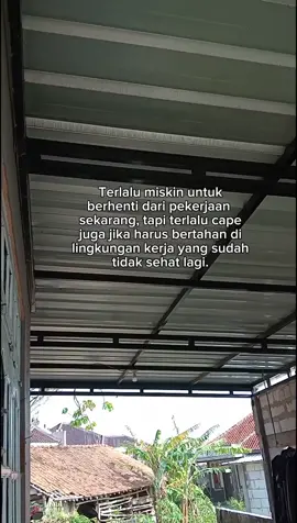 orang pejuang rupiah seperti kita di larang mengeluh :)#pekerjaan #kulipabrik 