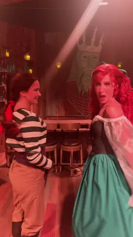 We have no fun at our job 🧜🏻‍♀️🤍🤪 #thelittlemermaid #redhead #miami #theatre 