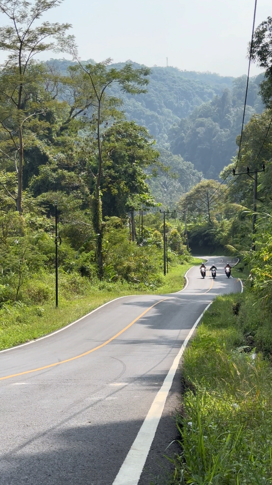 jalan jalan dulu boss #maticnation #maticfunride #miorumahan #miosoul #yamaha #yamahamio #yamahamiosporty #mio #miosporty #naringgul #ciwidey #sunmori 