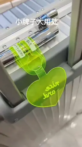 #fluorescent luggage tag, a small thing with great uses, it is not only beautiful and eye-catching, but also you don’t have to worry about others taking the wrong luggage#LUGGAGE TAG#Beautiful and practica