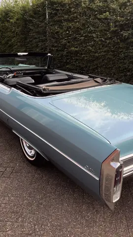 🤩 Classy & luxurious 1965 Cadillac DeVille Convertible! Available now! www.venemaclassiccars.nl #fy #fyp #viral #viralvideo #carsoftiktok 