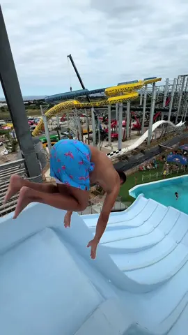 Best waterslides in the game 🔥 @Frenzy Waterpark #slipandslide #waterjump #slipandslides #frenzywaterpark #frenzypalace #acrobat #flips #extreme 