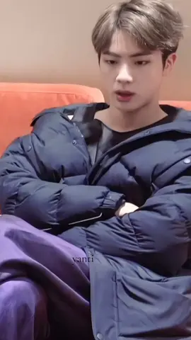 Kalo udah mode serius beuhh 🥵 #kimseokjin #seokjin #jimin_who #jin #fyp 
