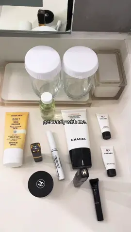Very slow + relaxed skincare routine.  #skincareroutine #chanelbeauty #theordinary #beauty #slowsaturdaymorning #slowmorning #fyp #vacationmode #chanel #youthtothepeople 
