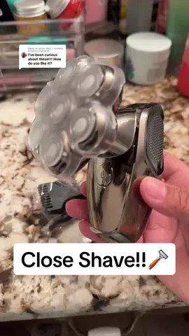 Replying to @Jackie Riso | Content Creator I like this electric shaver for my legs, even if it isnt marketed that way 😝 #shave #shaveitoff #shaver #electricshaver #techtok 