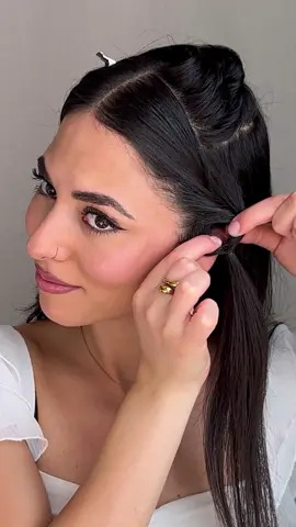 Obsessed with this hair hack 😍🫰🏼 #hairstyletutorial #hairideas #hairtutorial #hairtrends #hairhacks #howto #easyhairstyles #hairinspiration #hairinfluencer 