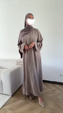 Abaya lovers 🤍  Ma abaya vient de chez @Miss_chadou vous avez -10% avec le code: AYLN et en cliquant sur mon lien https://misschadou.com/?ref=CHAHINEZE   #fyp #pourtoi #foryou 
