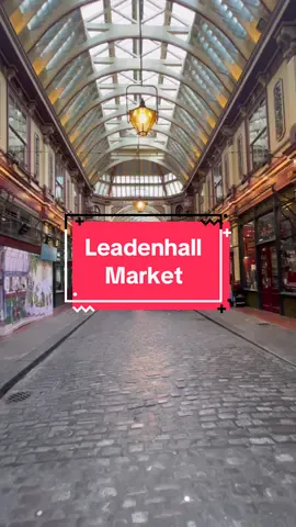 #leadenhallmarket #london #uk #england #building #old #monumental 