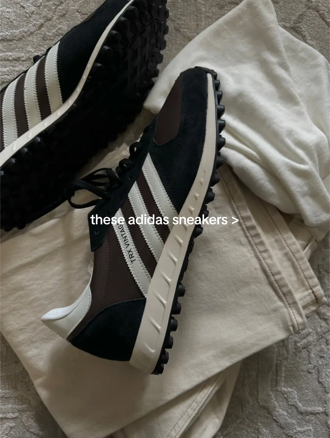 so comfy & something different than a samba #foryou #adidas #adidassneakers #mensshoes #menssneakers #mensstyle #amazonfinds #mensamazon #amazonfavorites #adidasoriginals 