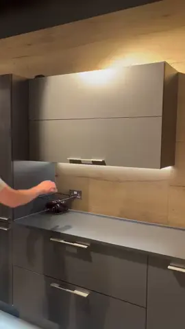 Upgrade your cabinets with the Blum Aventos HF Servo Drive. Effortless opening with a simple touch and smooth closing every time from a touch of a button. Available at Hart Wholesale. Send enquiries to sales@hart-wholesale.com • • • #blum #kitchenupgrade #aventos #blumdistributor #blumuk #modernkitchen #kıtcheninspo #kitchendesignideas #servodrive 