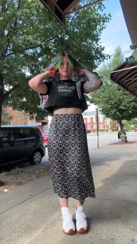 POV: you just need to show off your outfit 💁🏼‍♀️ skirt from @dressed in lala 😍