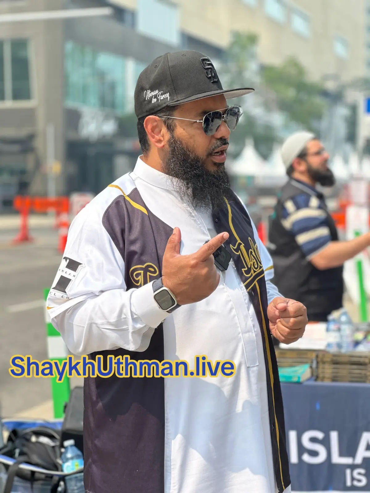 Dawah downtown 2 #shahadas  #edmonton #canada #shaykhuthmanibnfarooq #onemessagefoundation #legend 