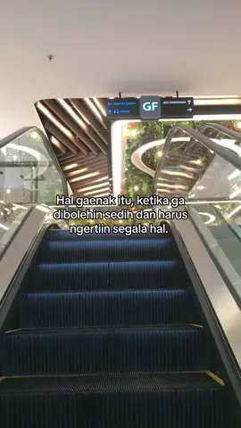 aku tau sedihku itu ga lama, tapi masa tetep gadibolehin sedih 2 menit aja 🗿