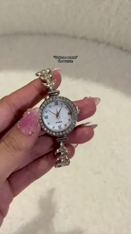 the prettiest watch ✨and this is just ₱178 🤯 #fyp #watch #vintagewatch #adjustablewatch #silver #jewelry #viral #trending 